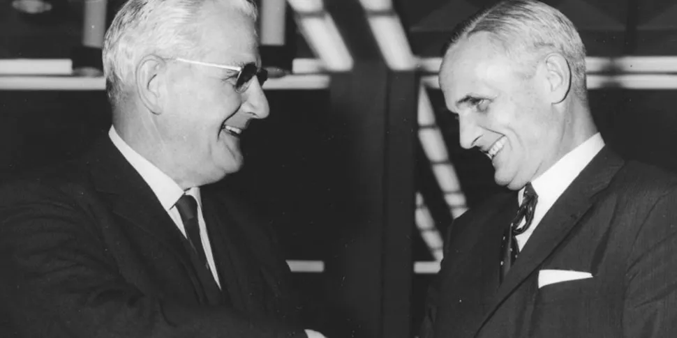Geigy President Louis von Planta and CIBA President Robert Käppeli shake hands to conclude the merger of CIBA-GEIGY in 1970.